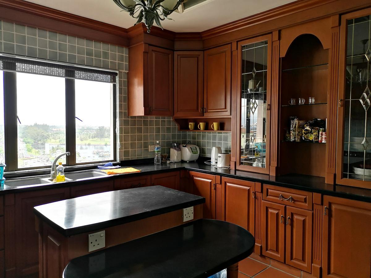 Marina Court Luxury Penthouse Aparthotel Kota Kinabalu Kültér fotó